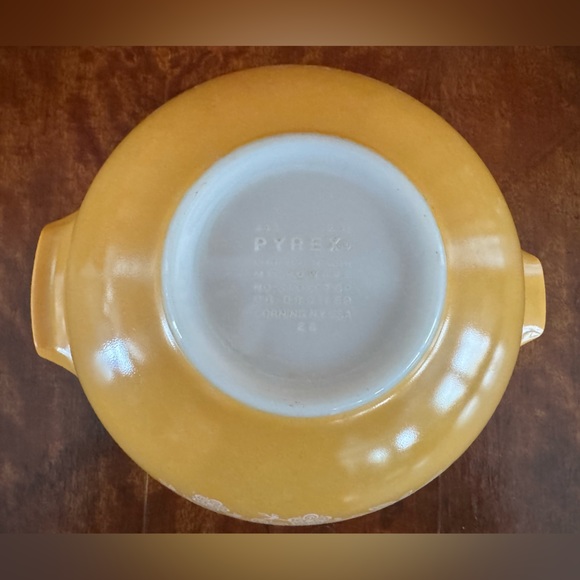 Set of 4 Pyrex Butterfly Cinderella mixing bowls - Picture 7 of 14